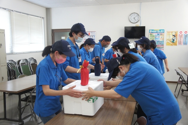 社員誕生日会